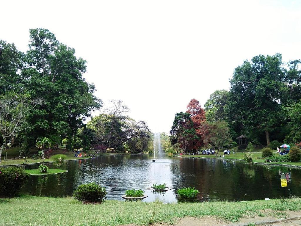 โรงแรมทาแมน ปิกนิก ปุนจัก ภายนอก รูปภาพ