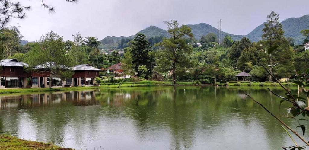 โรงแรมทาแมน ปิกนิก ปุนจัก ภายนอก รูปภาพ